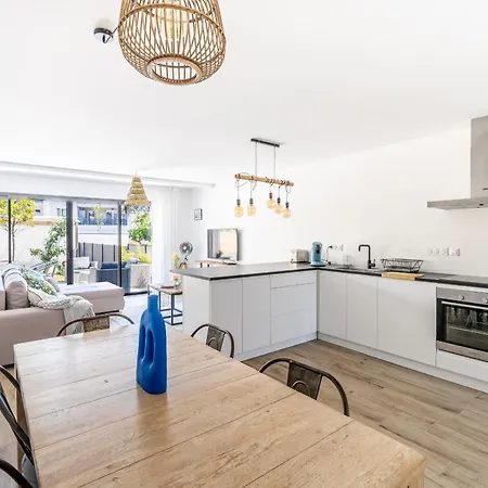 Spacieuse Et Familiale - Un Air De Orvault