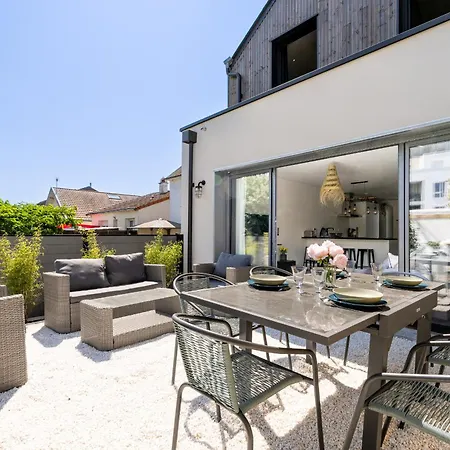 Spacieuse Et Familiale - Un Air De *